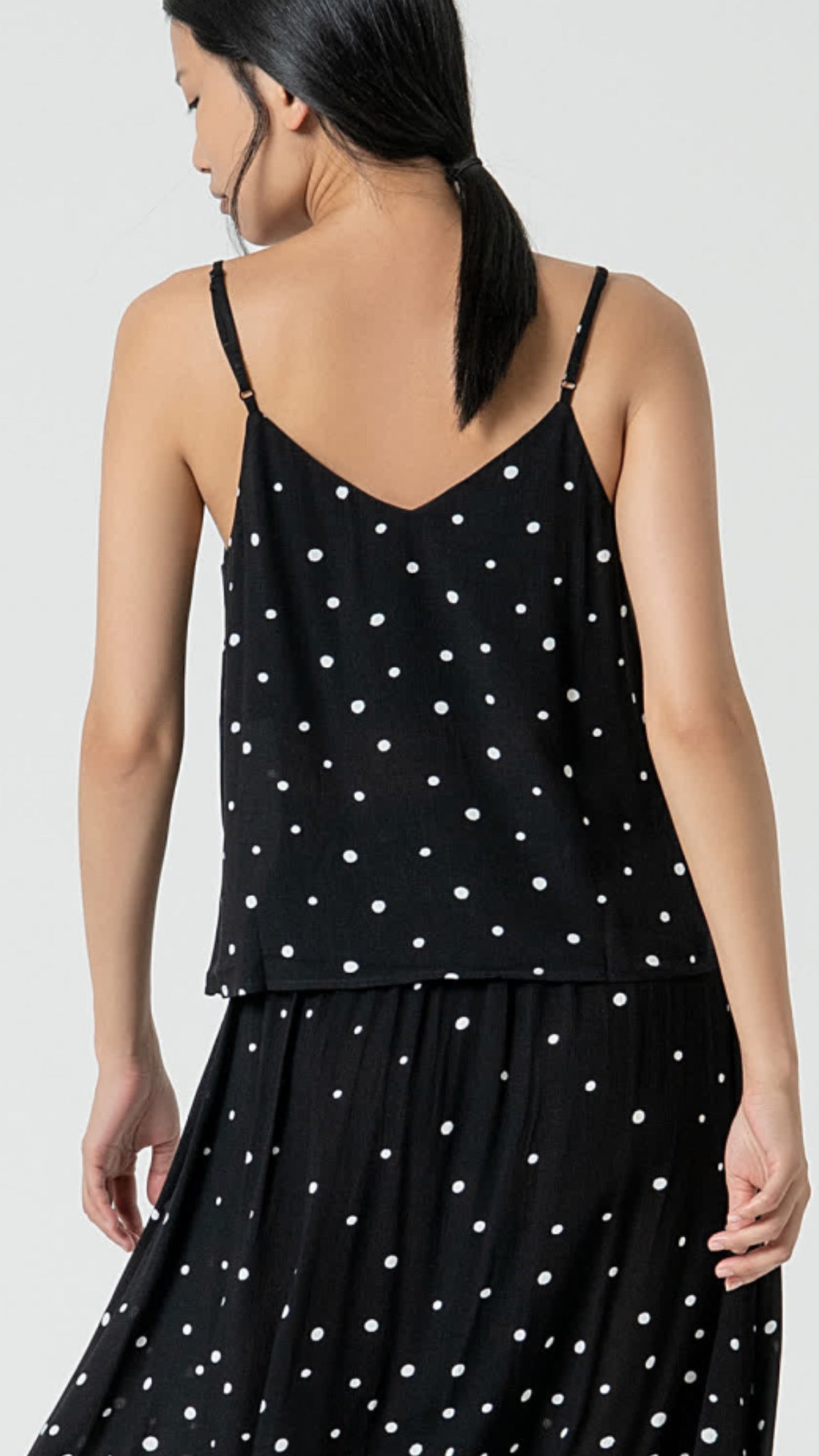Top de tirantes con lunares negro