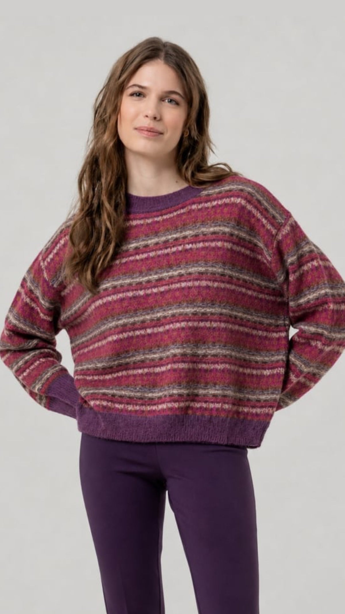 Jersey de cuello redondo con jacquard Burdeos