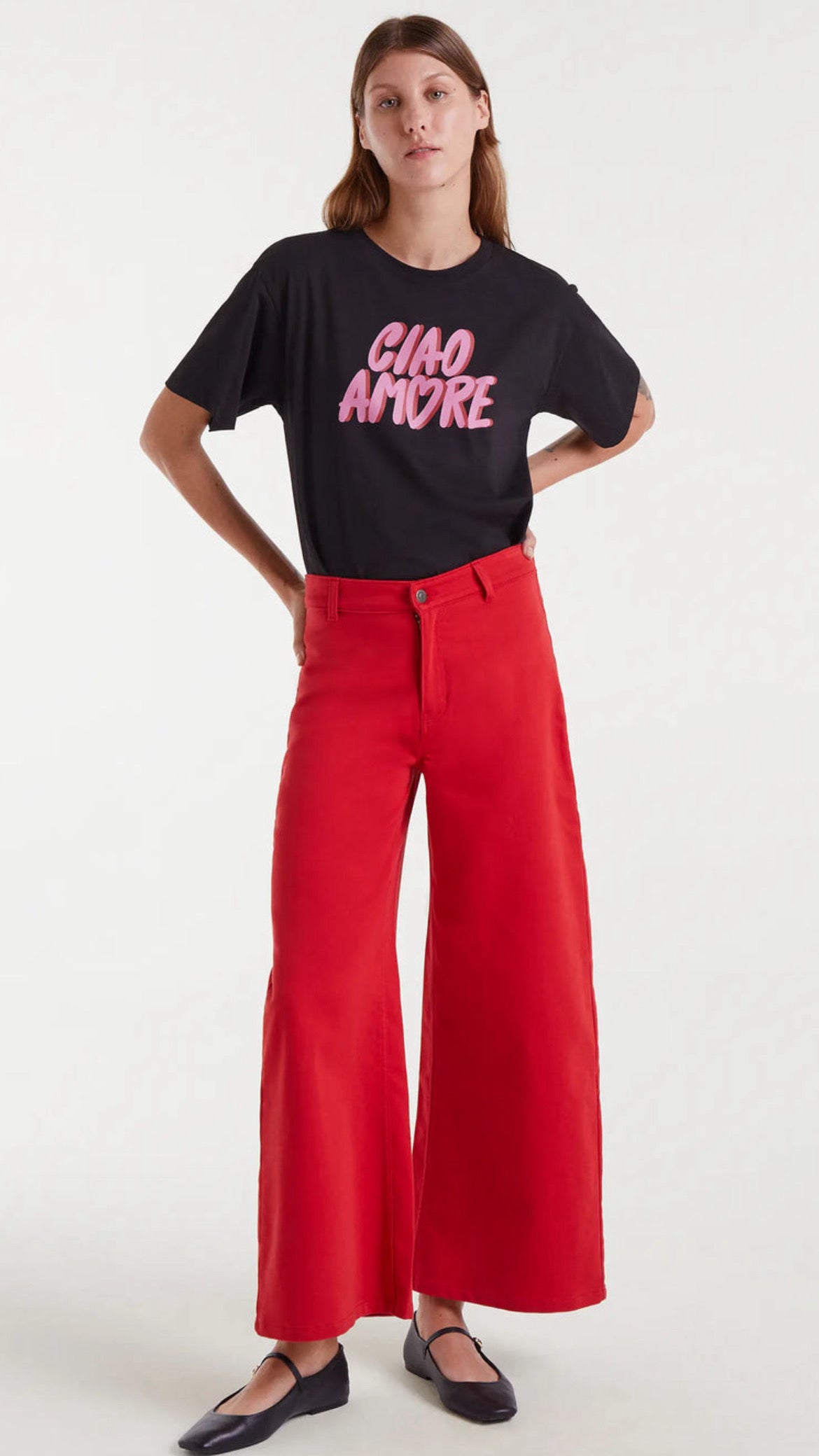 Camiseta 100% algodón con estampado amore