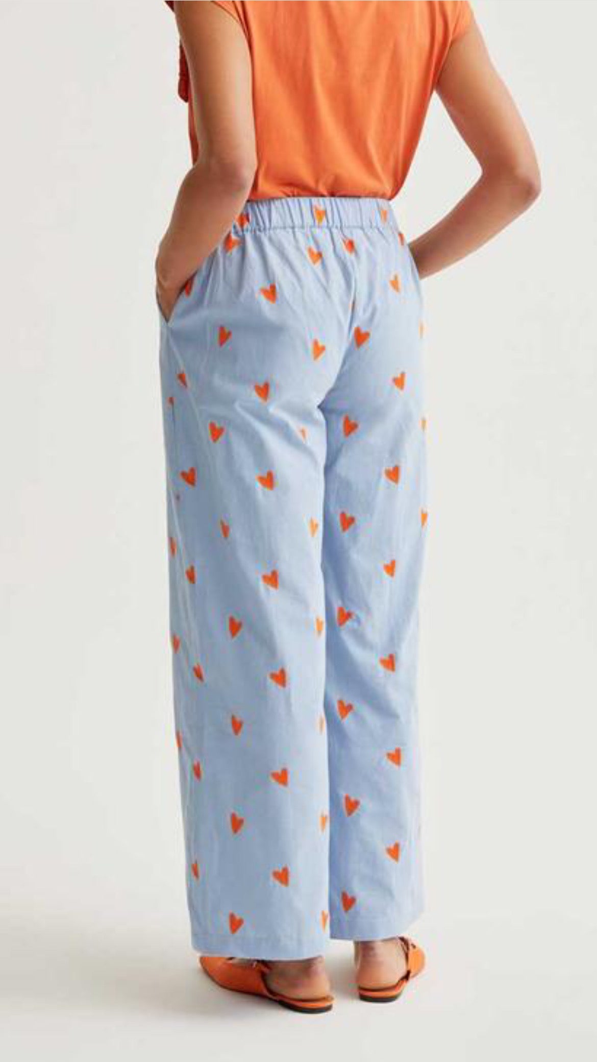 Pantalón con estampado Hearts
