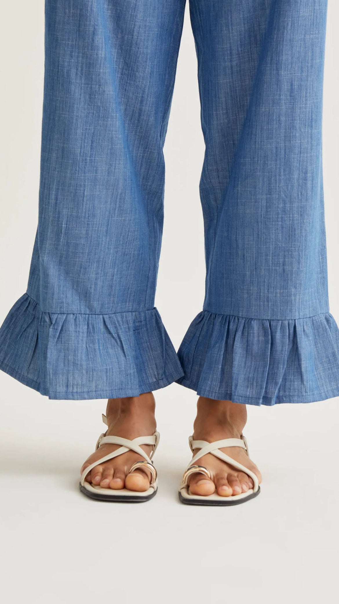 Pantalón 100% algodón chambray azul claro