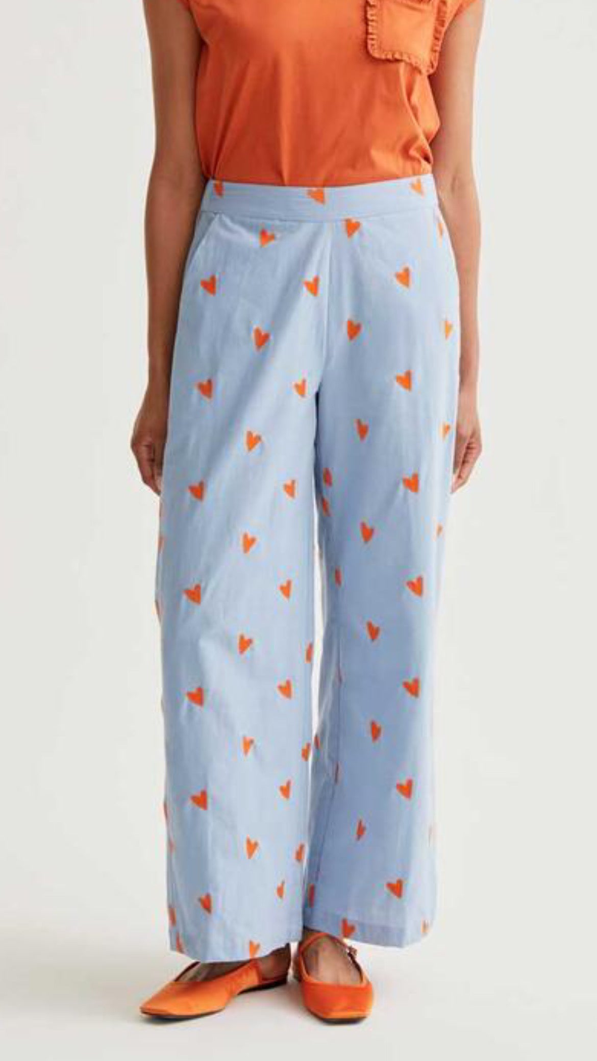 Pantalón con estampado Hearts