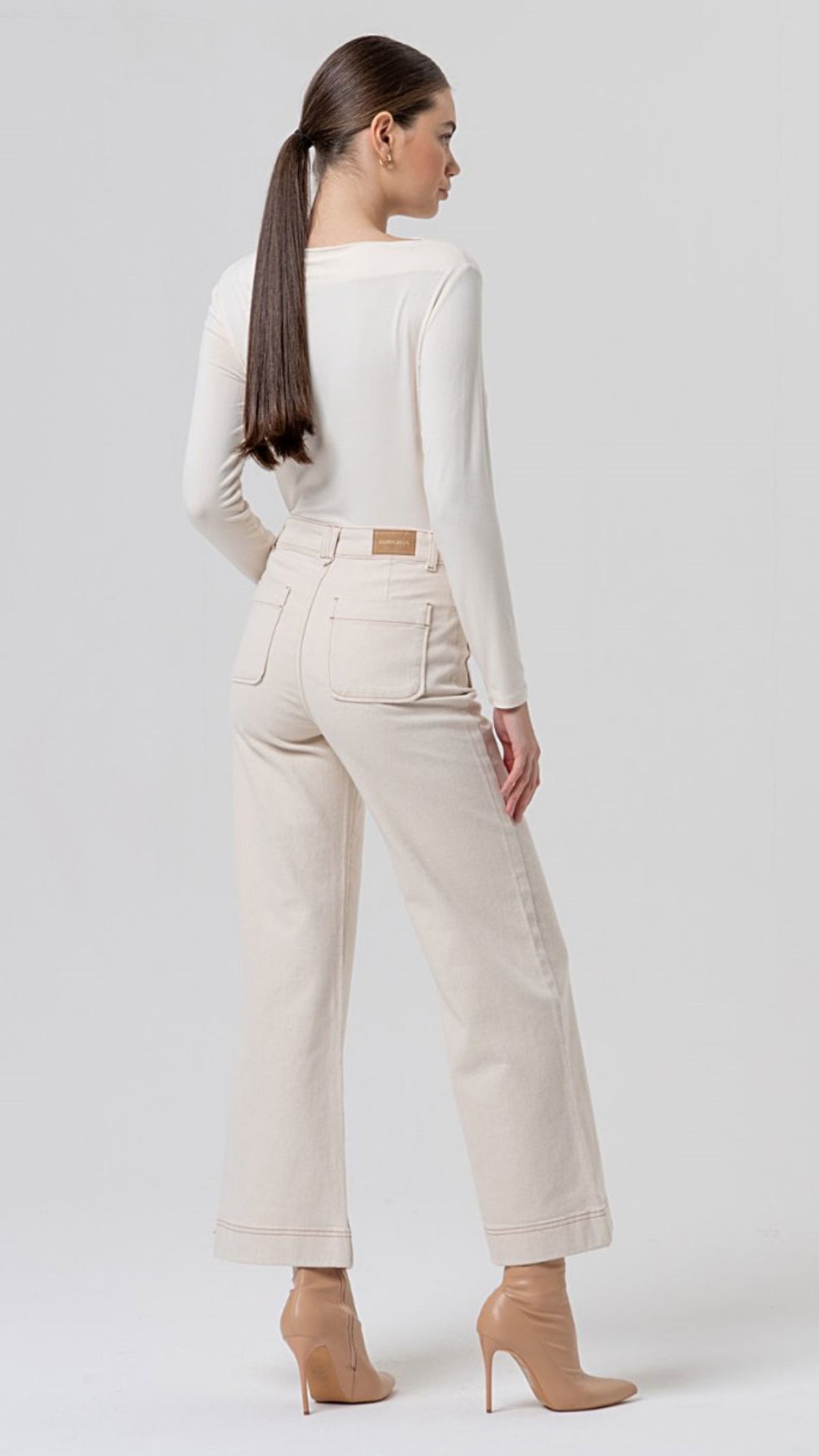 Jeans con bolsillos delanteros Crudo