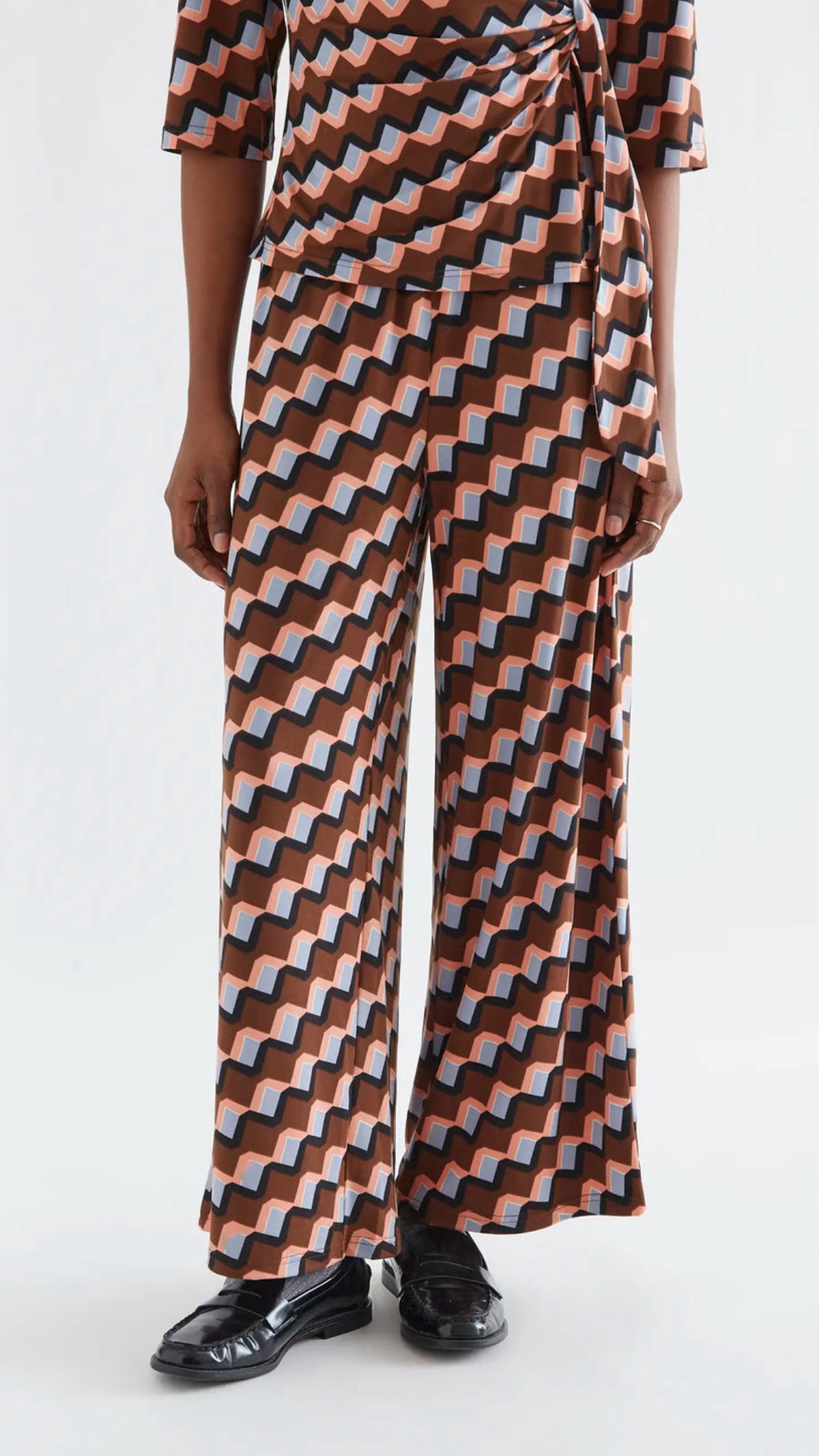 Pantalón con estampado Scala