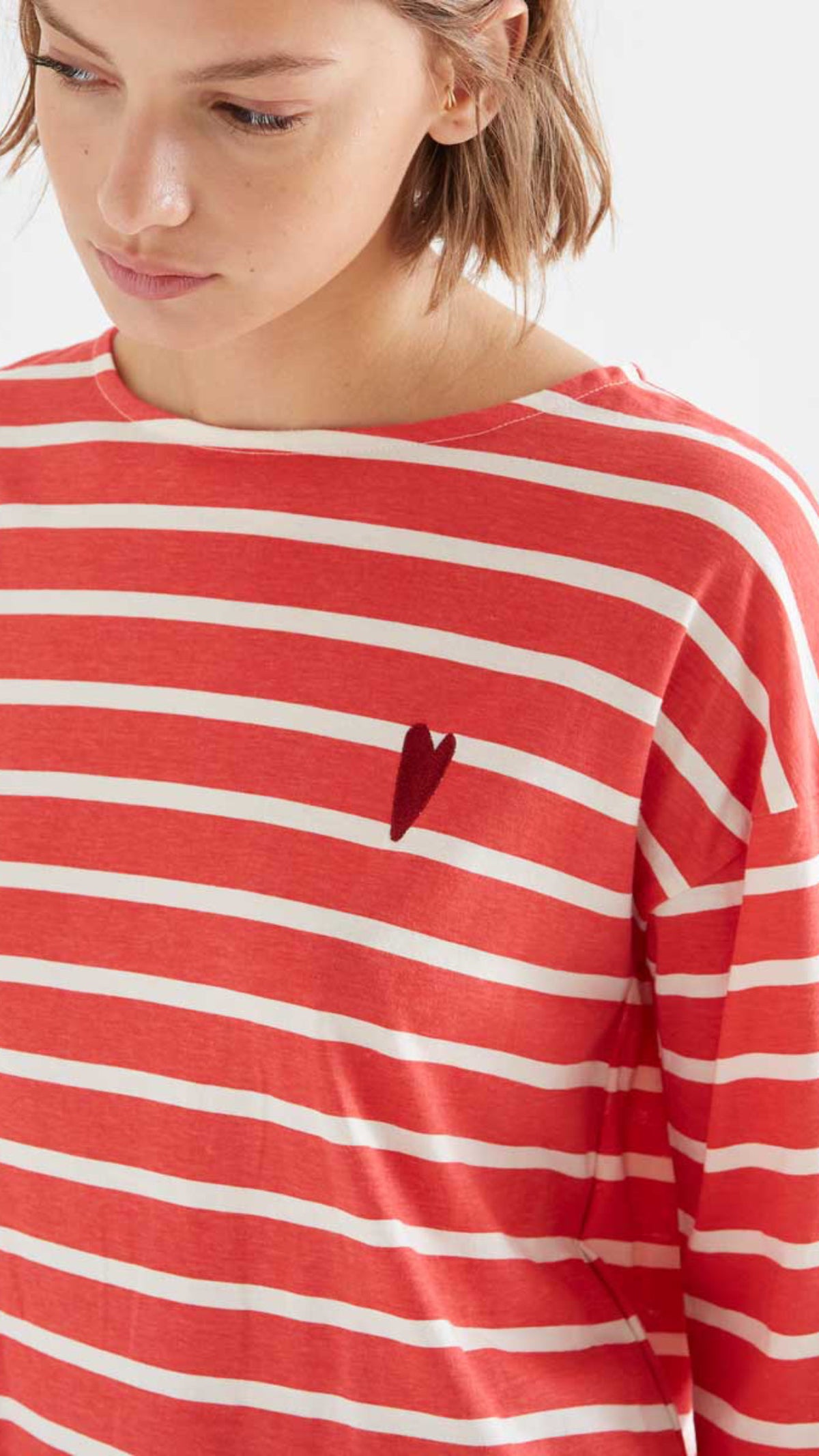 Camiseta 100% algodón rayas blanco y rojo