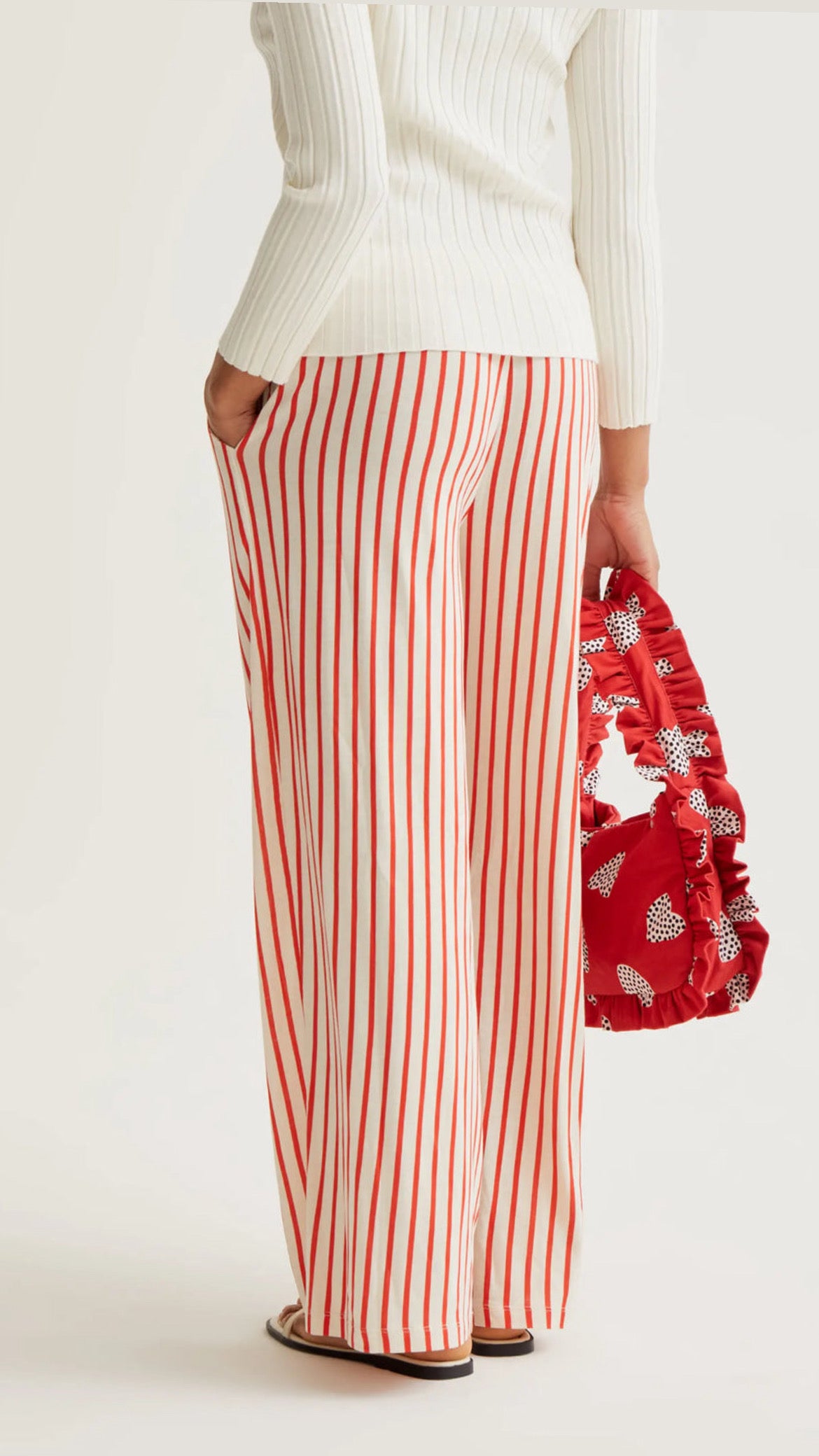 Pantalón con estampado de rayas