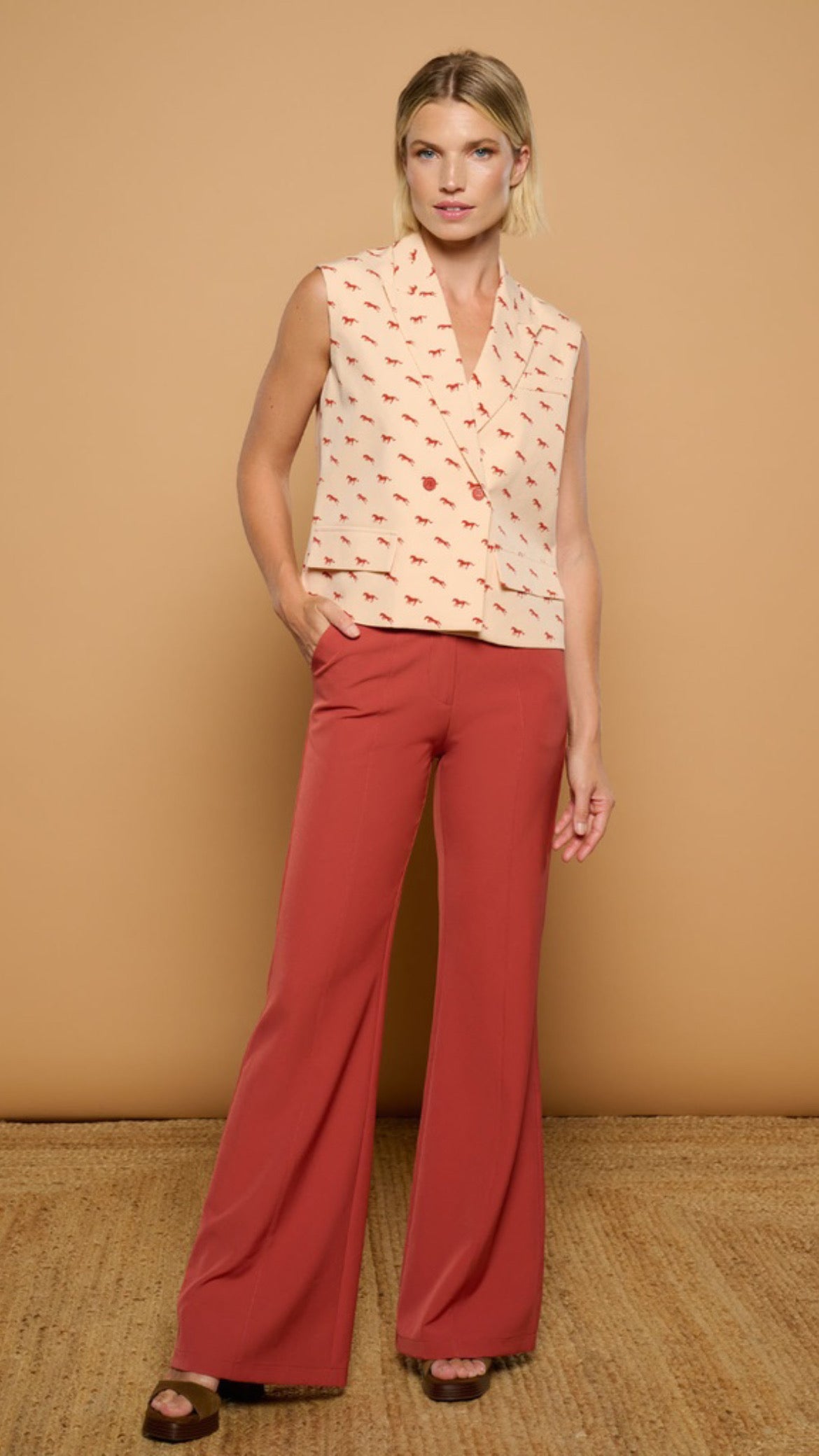 Teja Vest