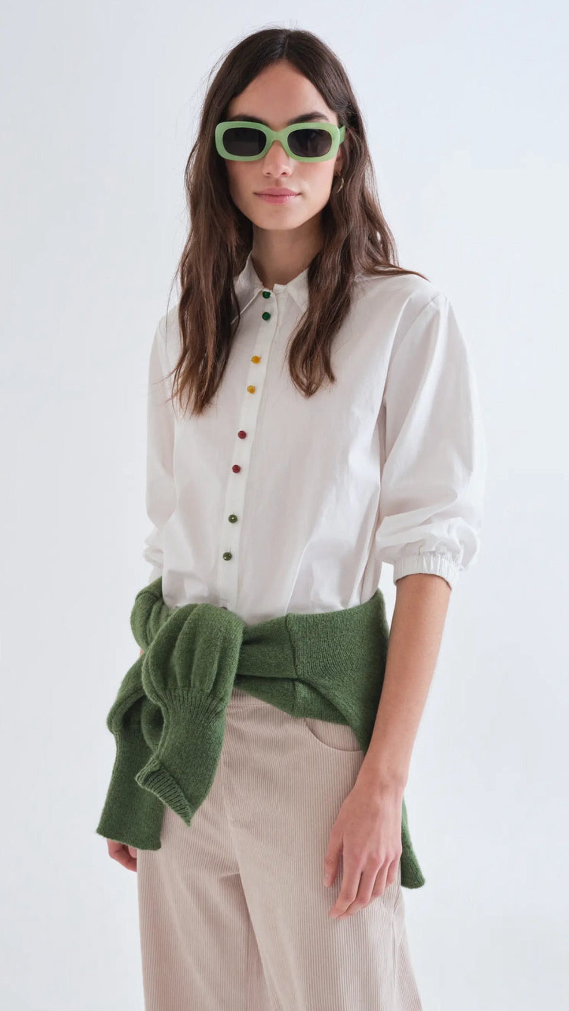 Camisa 100% algodón blanca con botones joyas multicolor