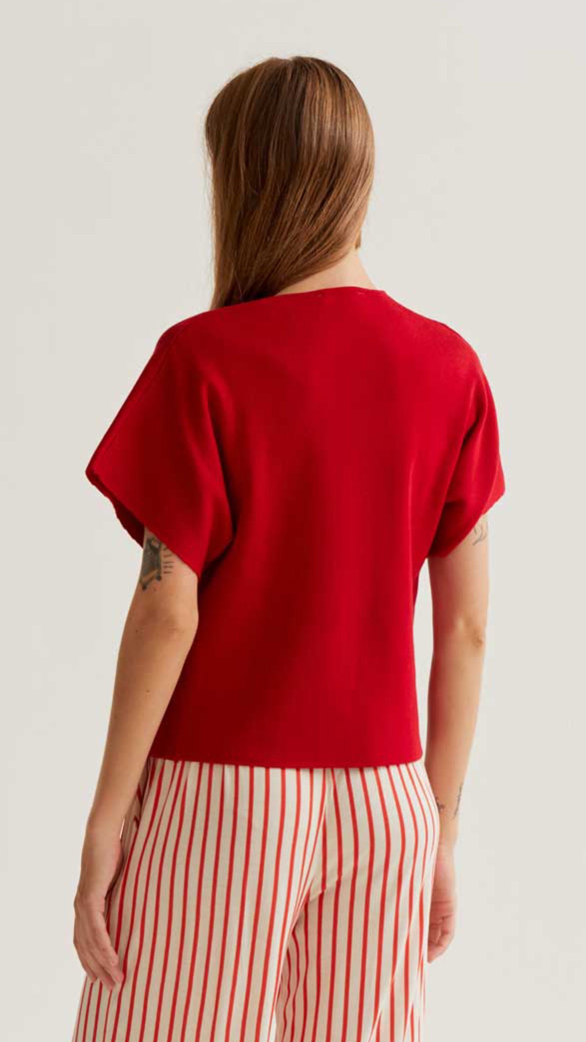 Cárdigan de punto rojo