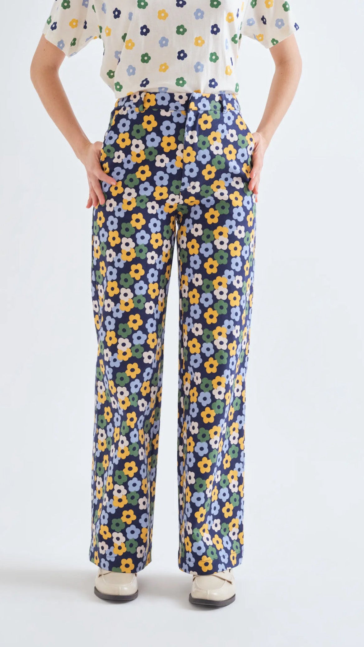 Pantalón con estampado Euphonia