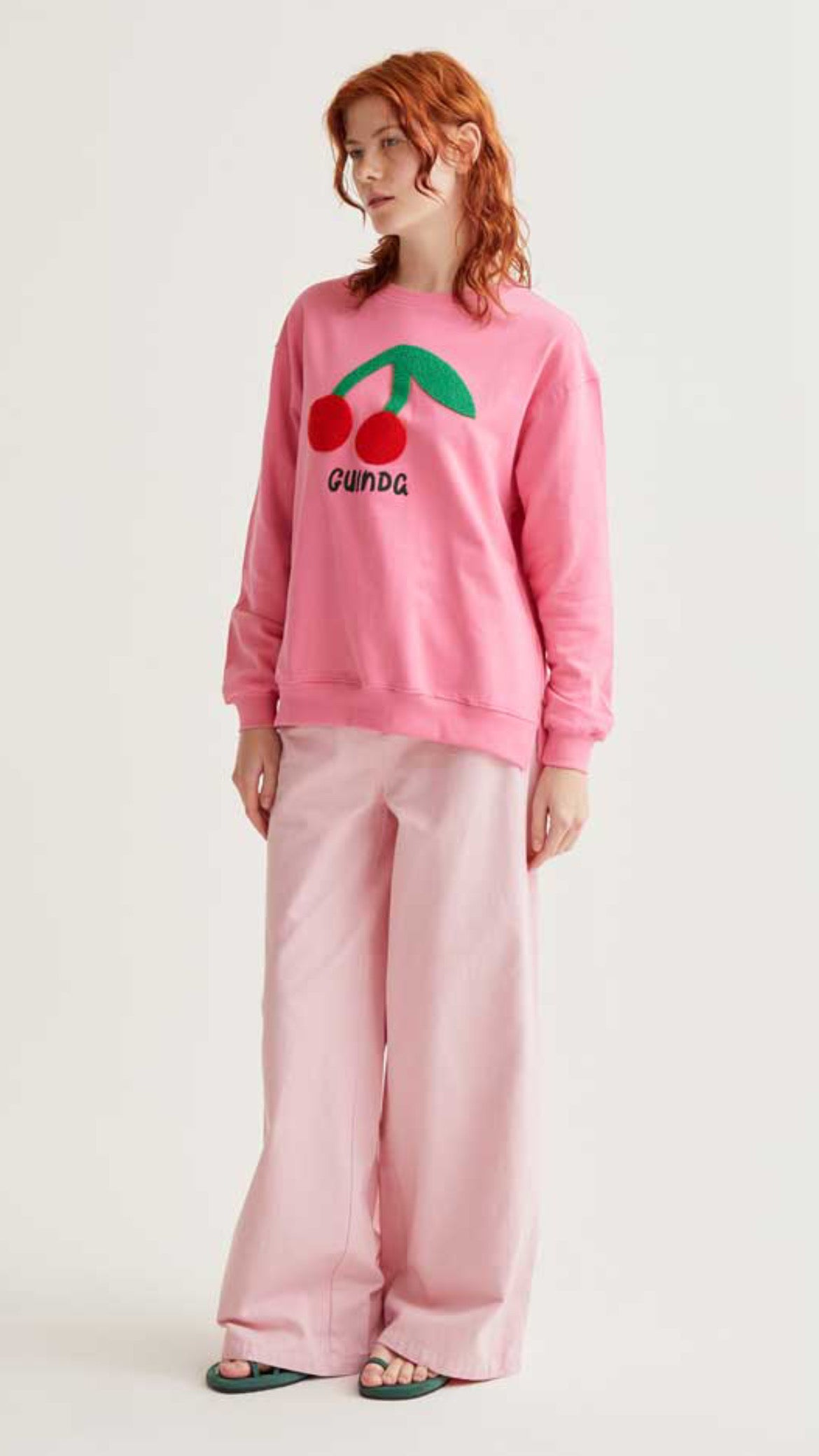 Sudadera con bordado Guinda gigante