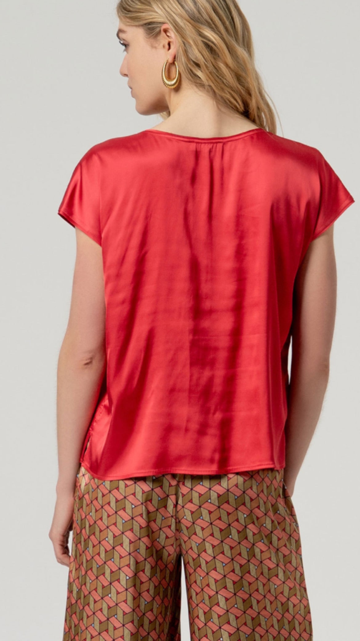 Blusa escote pico con lazada lateral Rojo