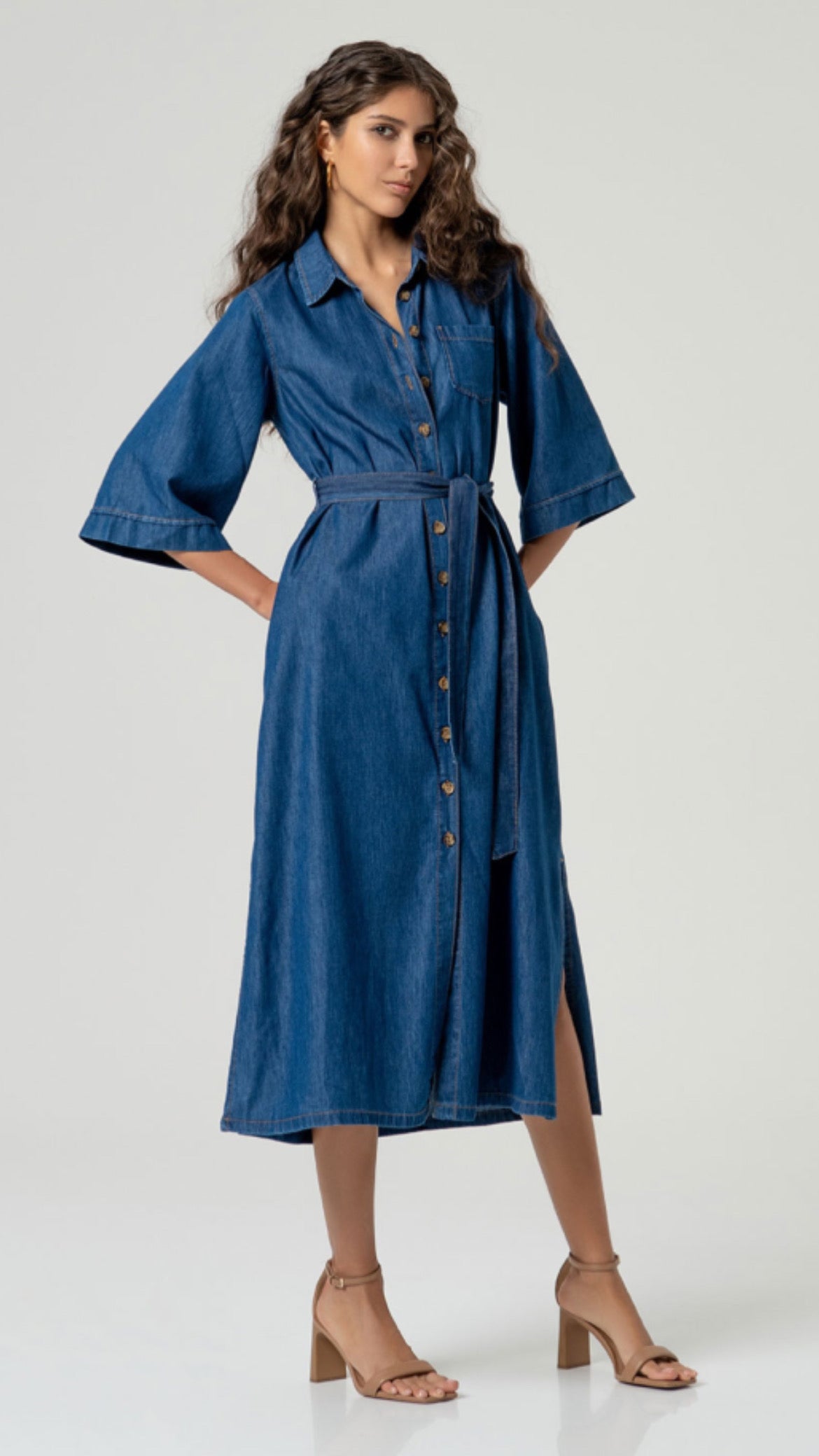 Vestido camisero denim con cinturón Azul
