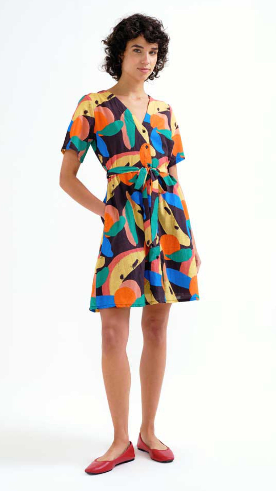 Vestido corto con estampado Tutti Frutti Big